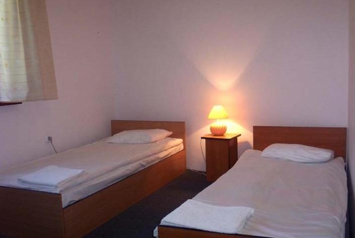 Park Hotel Myslenice Ruang foto